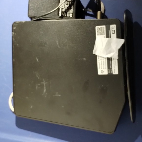 Verizon FiOS G1100 WAN Gigabyte Router pre-owned - Picture 7 of 8